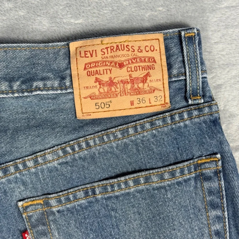 Vintage 90's Levis 505 Mens Blue‎ Denim Jeans Regular Fit Classic  Size W36 L32